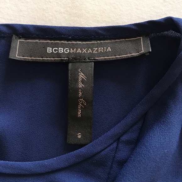 BCBG | MAXAZRIA sleeveless asymmetric blouse. - Picture 3 of 7